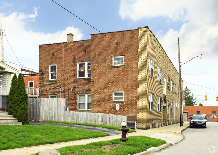 13315-13317 Madison Ave, Lakewood, OH à vendre - Photo du bâtiment - Image 2 de 12