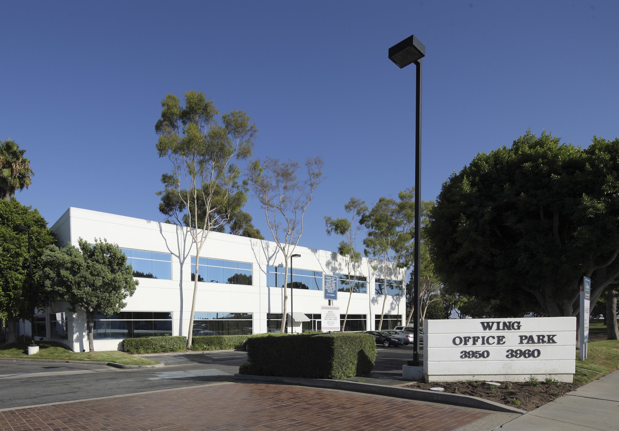 3960 Paramount Blvd, Lakewood, CA for lease Primary Photo- Image 1 of 14