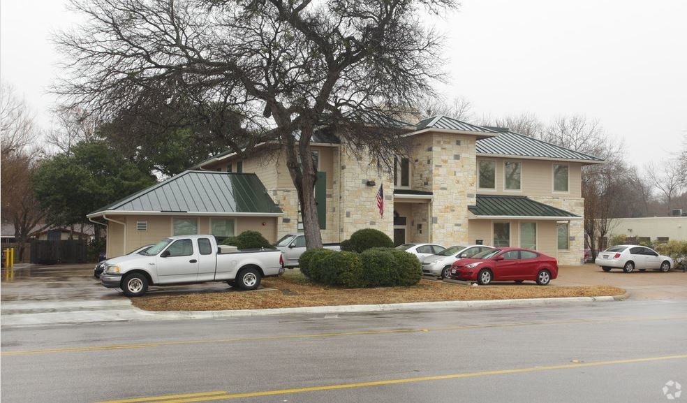 8403 Shoal Creek Blvd, Austin, TX for lease Primary Photo- Image 1 of 9