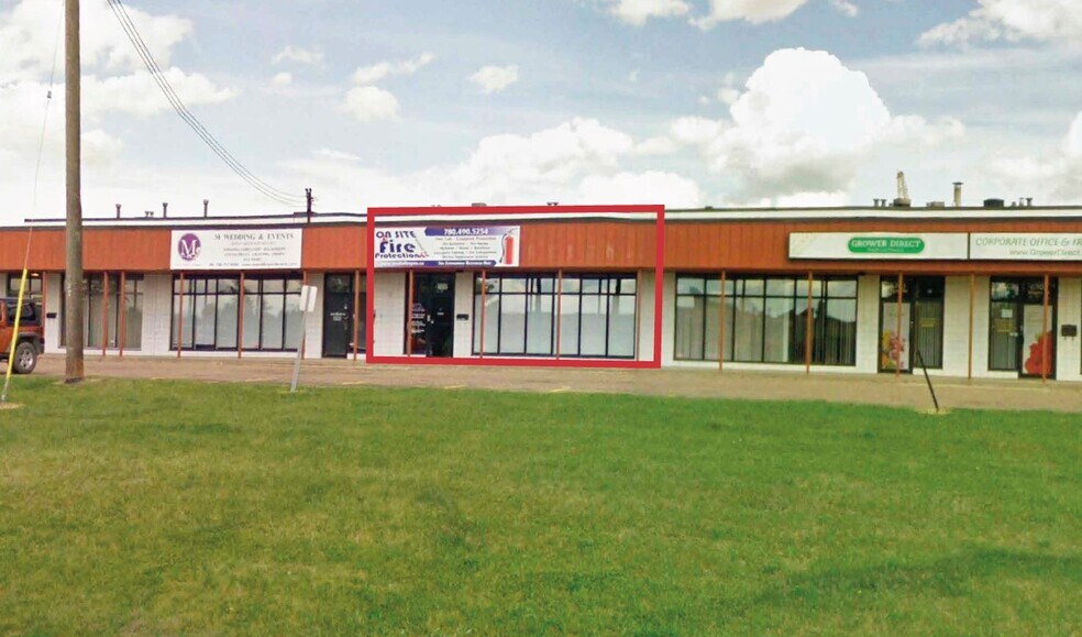 6303-6313 Wagner Rd NW, Edmonton, AB for sale - Building Photo - Image 1 of 1