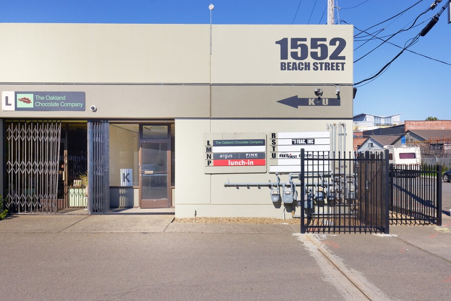 1552 Beach St, Oakland, CA à vendre - Photo du bâtiment - Image 3 de 20