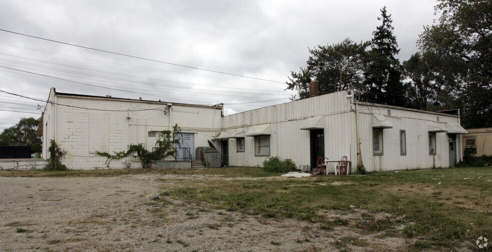 49904-49908 Gratiot Ave, Chesterfield, MI à louer - Photo du bâtiment - Image 2 de 5