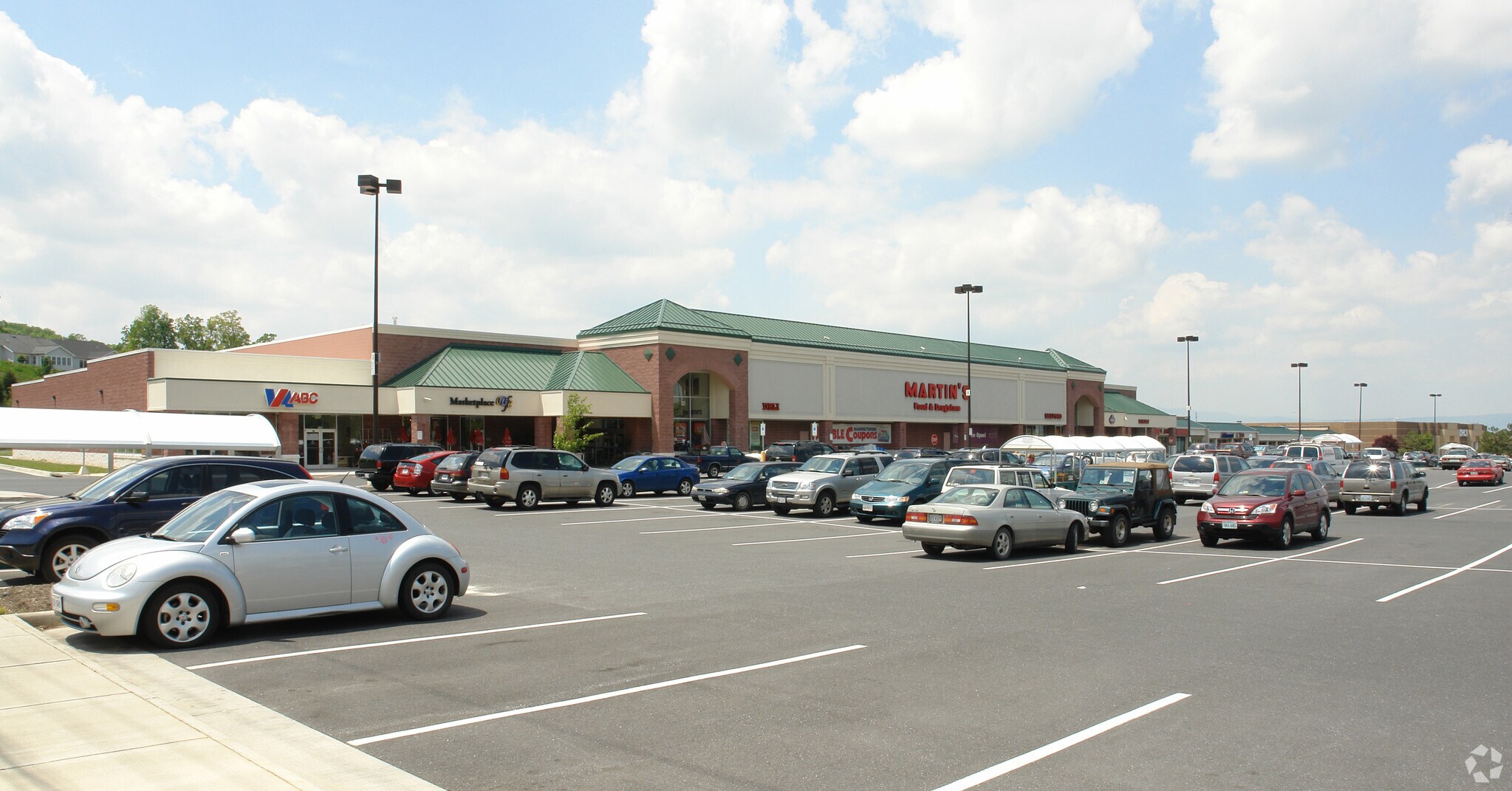 2035 E Market St, Harrisonburg, VA à louer Photo du bâtiment- Image 1 de 10