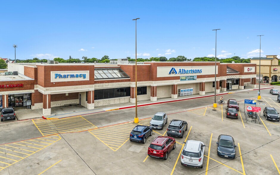 3525 Sycamore School Rd, Fort Worth, TX à vendre - Photo du bâtiment - Image 3 de 6