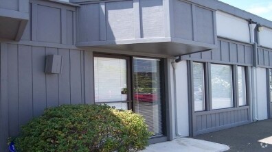 22 Commercial Blvd, Novato, CA à louer - Photo du bâtiment - Image 2 de 4