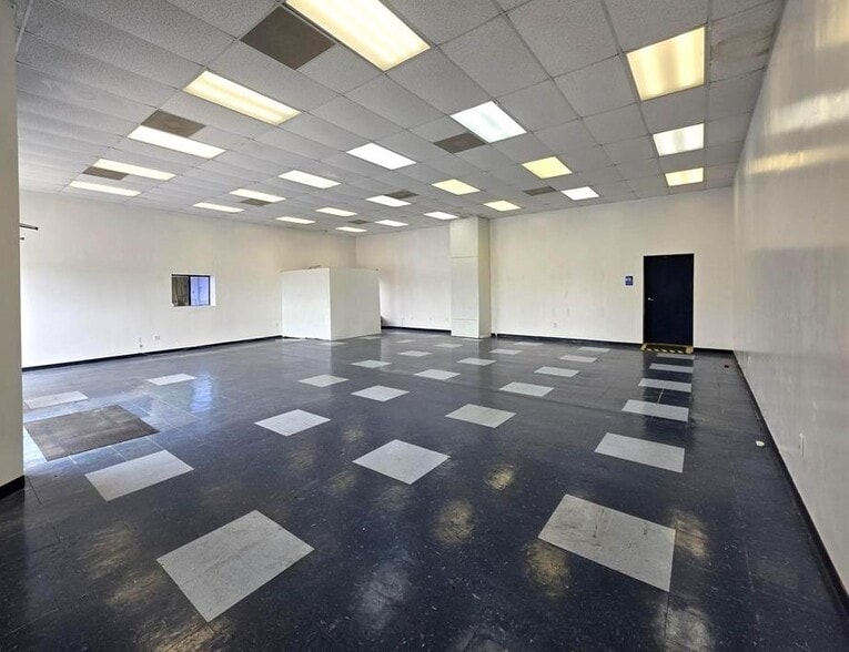 406 E 2nd St, Del Rio, TX for sale - Building Photo - Image 2 of 7