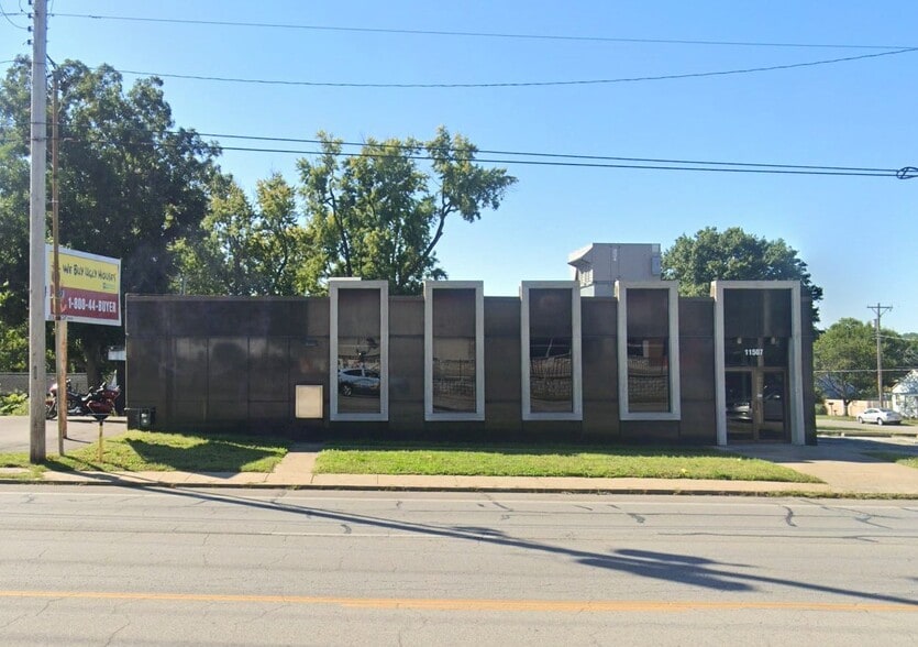 11507 E 23rd St, Independence, MO for lease - Building Photo - Image 1 of 4
