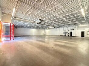 3016 W Peterson Ave, Chicago, IL à louer Photo intérieure- Image 2 de 4