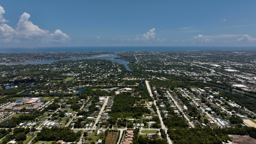 18094 Limestone Creek Rd, Jupiter, FL for sale - Building Photo - Image 1 of 29