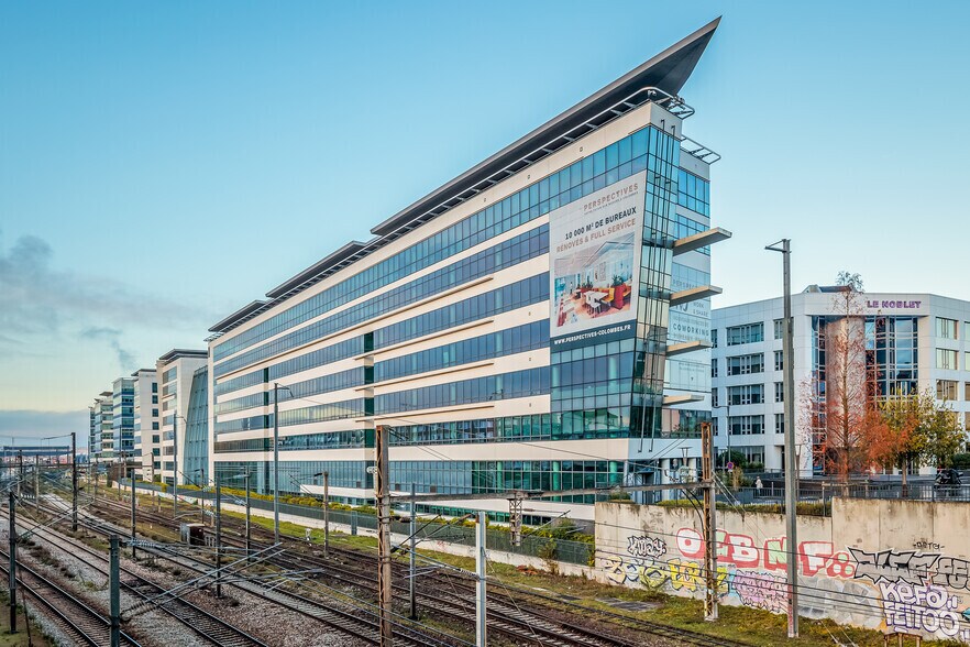 1-5 Rue Du Débarcadère, Colombes à louer - Photo principale - Image 1 de 6