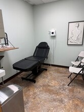 4256 Fulton Dr NW, Canton, OH for lease Interior Photo- Image 2 of 7
