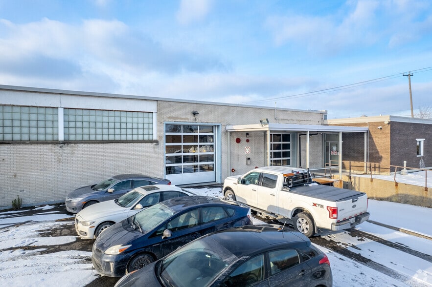 9500 Boul Parkway, Montréal, QC for lease - Building Photo - Image 3 of 4