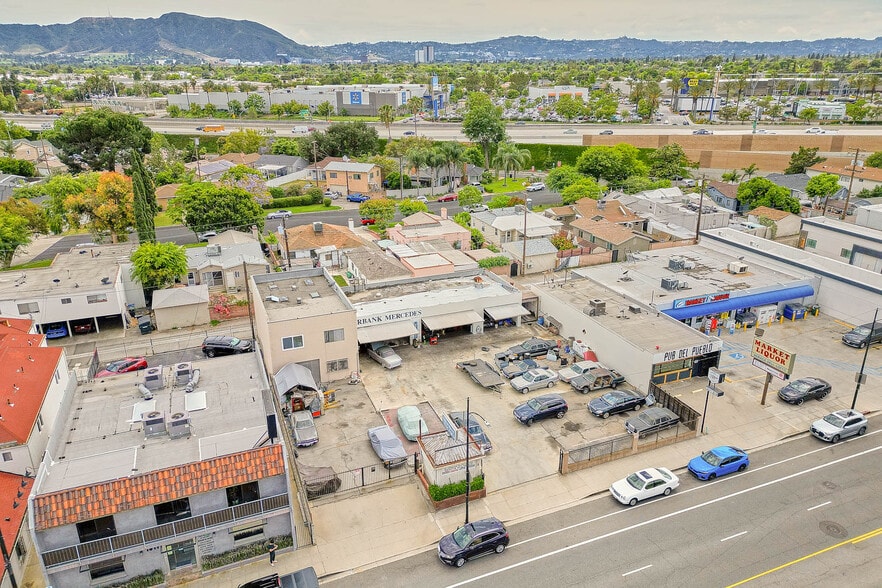 1617 N San Fernando Blvd, Burbank, CA à louer - Aérien - Image 3 de 6