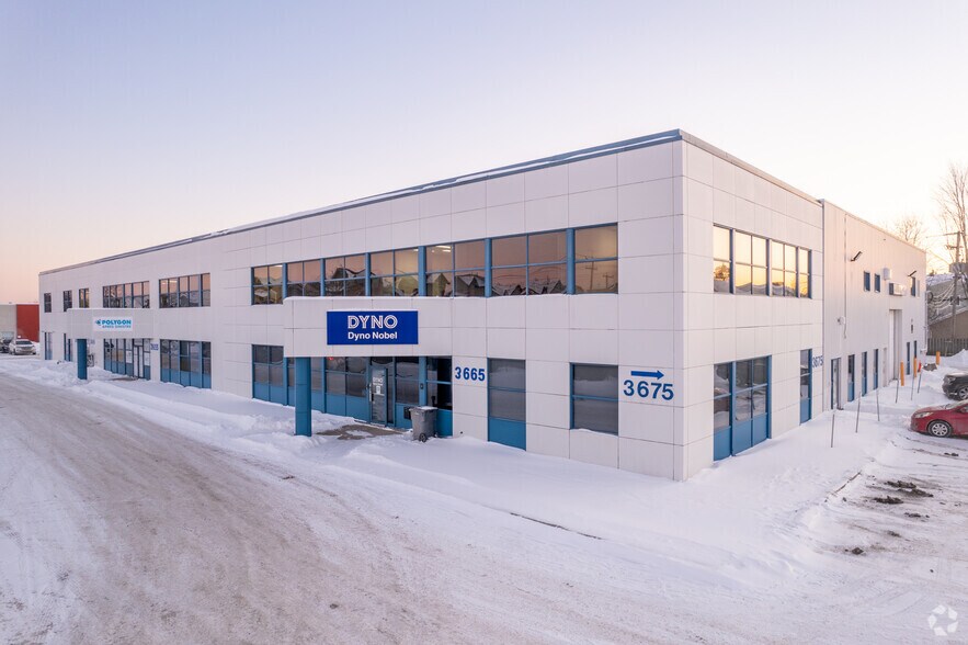 3635-3675 Boul de la Grande-Allée, Boisbriand, QC à louer - Photo principale - Image 1 de 9