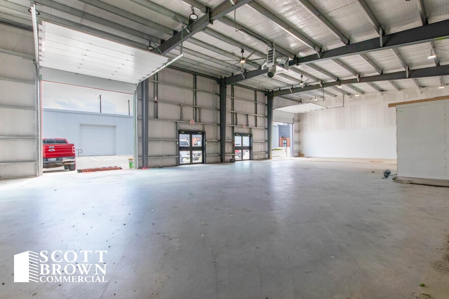 1651 Hill Ln, Little Elm, TX for lease - Building Photo - Image 3 of 18