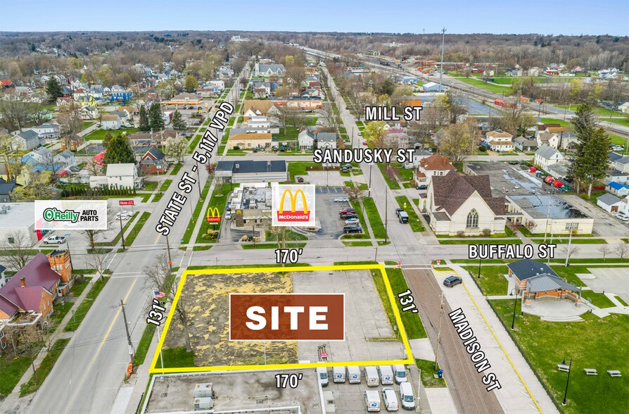 282 State St, Conneaut, OH à vendre - Aérien - Image 2 de 5