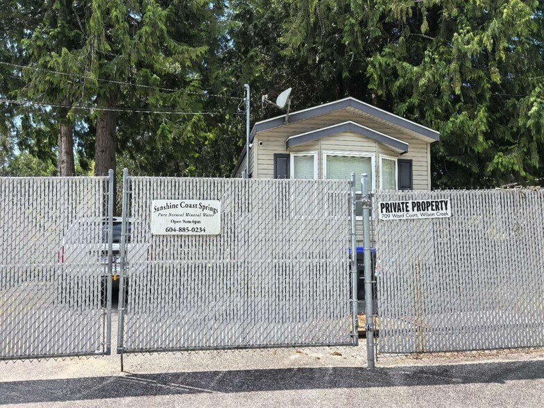 1709 Ward Crt, Sechelt, BC à vendre - Photo du bâtiment - Image 2 de 3