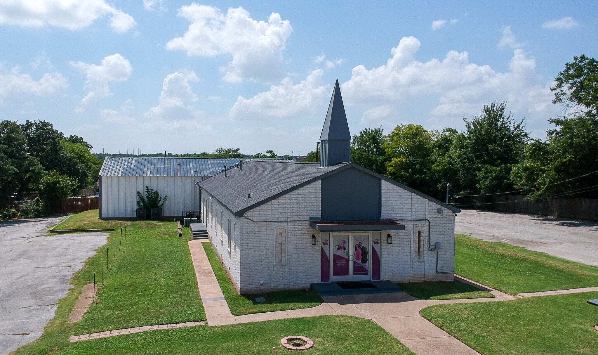 2126 Amanda Ave, Fort Worth, TX à vendre Photo du bâtiment- Image 1 de 1