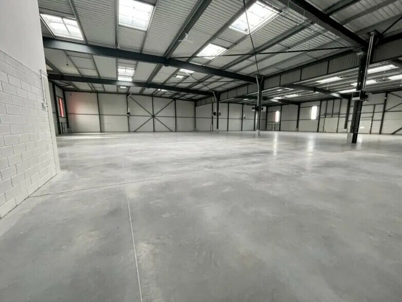 Bureau dans Roissy-en-France à louer - Photo intérieure - Image 3 de 8