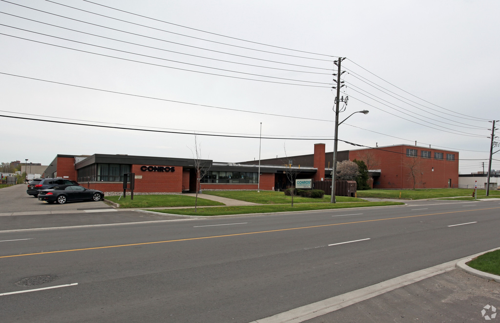 125 Bermondsey Rd, Toronto, ON for lease Primary Photo- Image 1 of 4
