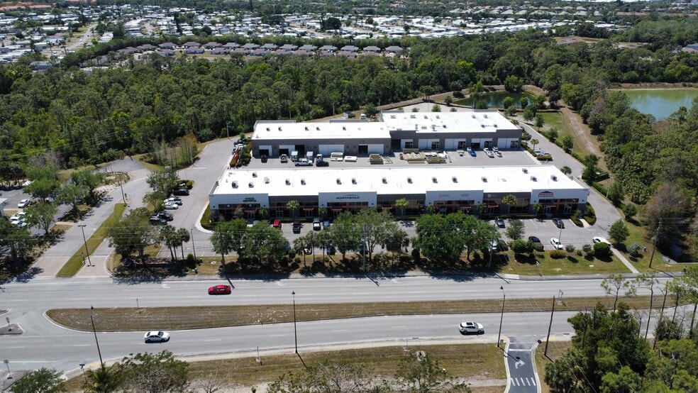 9211 Cockleshell Ct, Bonita Springs, FL à louer - Photo principale - Image 2 de 12