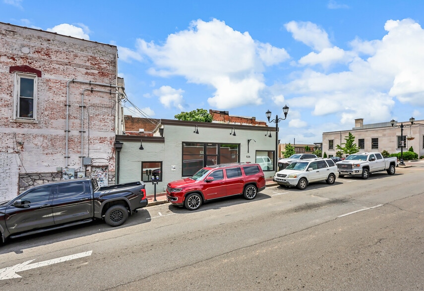 106-N N 2nd St, Clarksville, TN for lease - Building Photo - Image 3 of 20