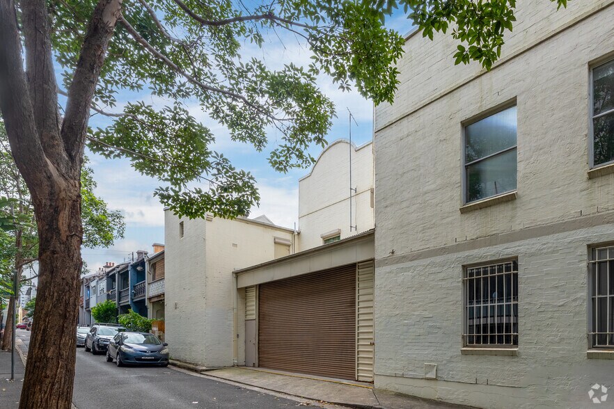245 Chalmers St, Redfern à louer - Photo du bâtiment - Image 3 de 5