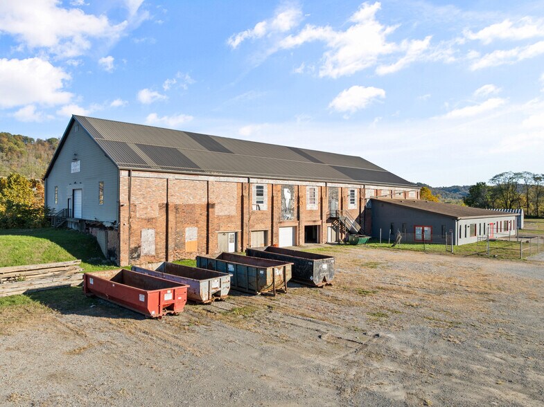 2200 Union St, Bellaire, OH à vendre - Photo du bâtiment - Image 2 de 58