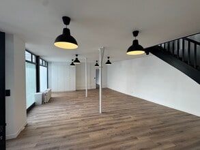 62 Boulevard De Strasbourg, Paris for lease Interior Photo- Image 2 of 4
