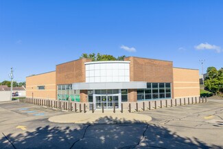 Plus de détails pour 705 W High Ave, New Philadelphia, OH - Commerce de détail à louer