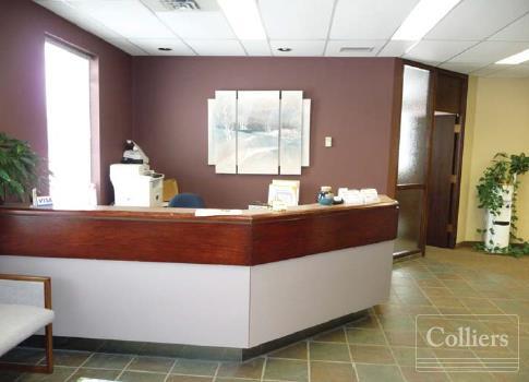 1700 Ness Av, Winnipeg, MB à louer - Hall d’entrée - Image 2 de 3