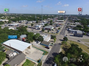 916 S Locust St, Denton, TX - AERIAL  map view
