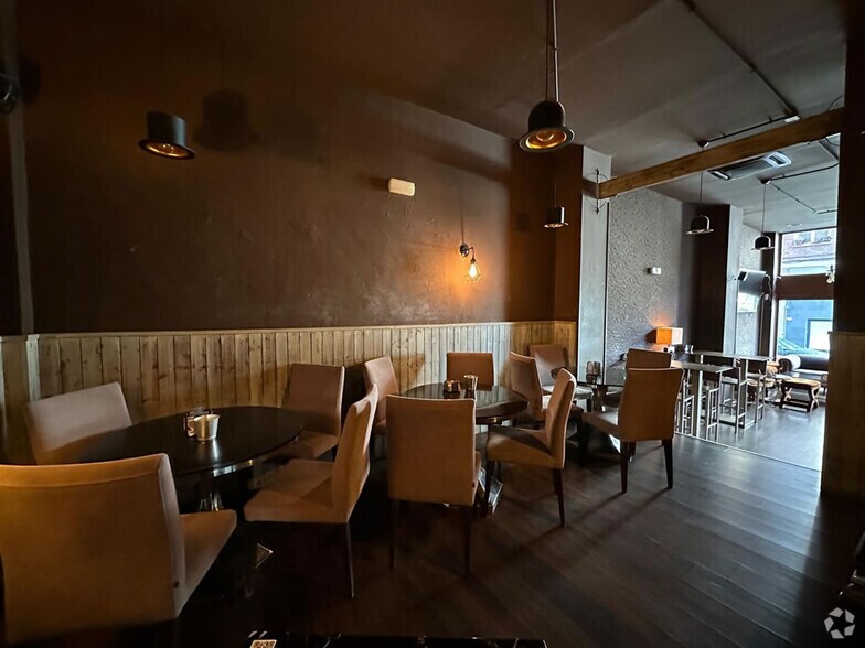 Retail in Madrid, Madrid for lease - Interior Photo - Image 3 of 4