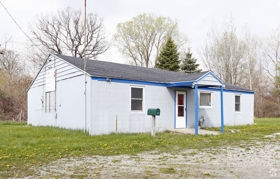 10530 Airport Hwy, Swanton, OH for sale - Primary Photo - Image 1 of 1