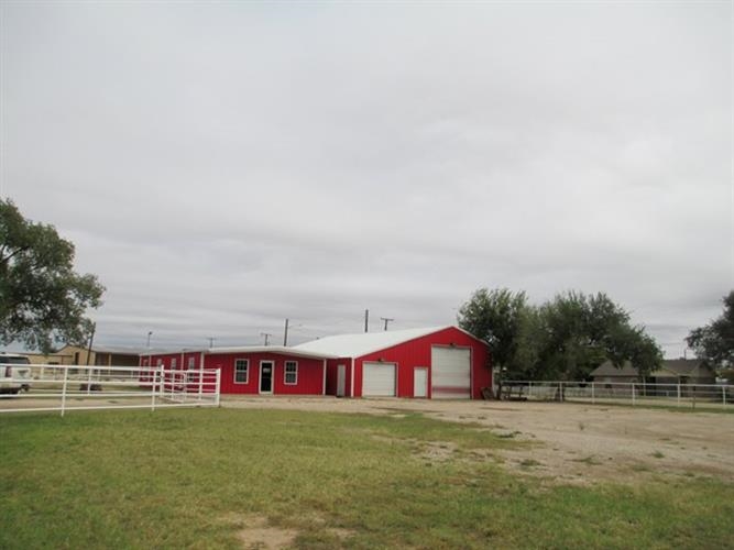 500 S Broadway St, Coahoma, TX à vendre - Photo principale - Image 1 de 1