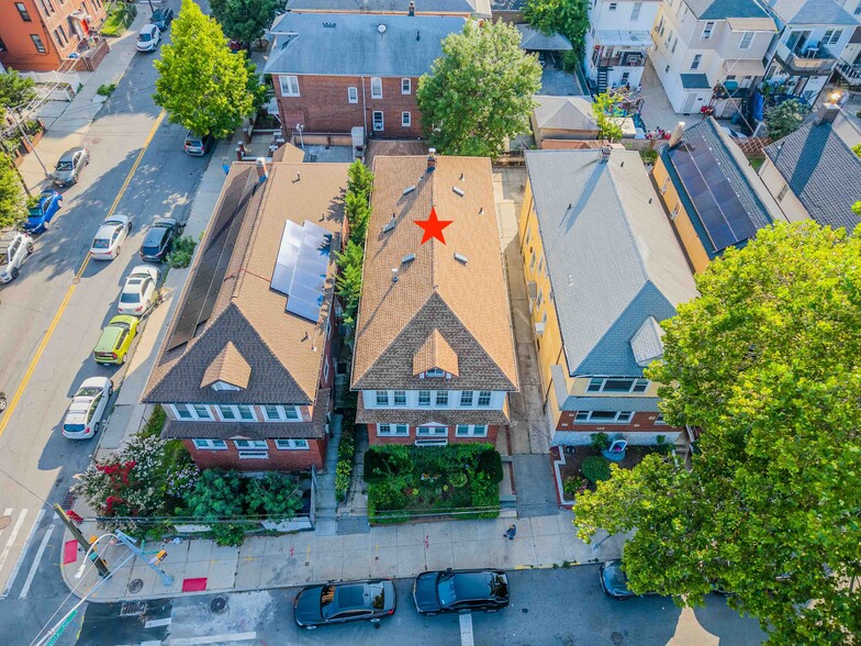 1805 Willow Ln, Bronx, NY for sale - Building Photo - Image 1 of 13