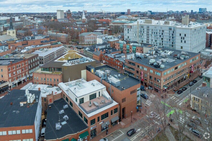 95-97 Mount Auburn St, Cambridge, MA for lease - Aerial - Image 2 of 5