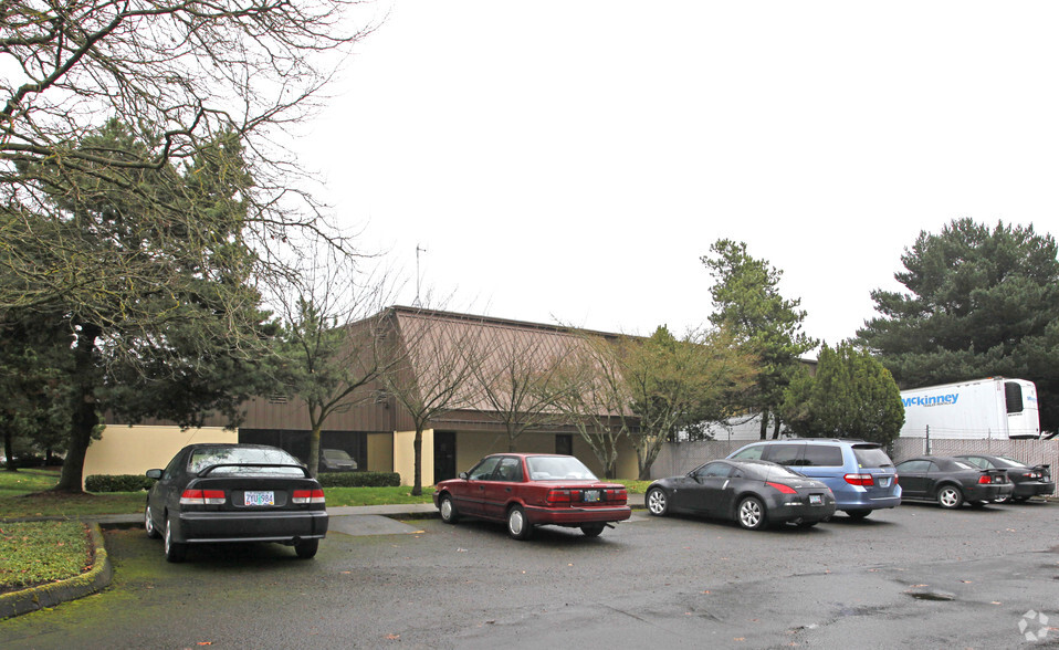 19400 SW Teton Ave, Tualatin, OR à louer - Photo du bâtiment - Image 2 de 2