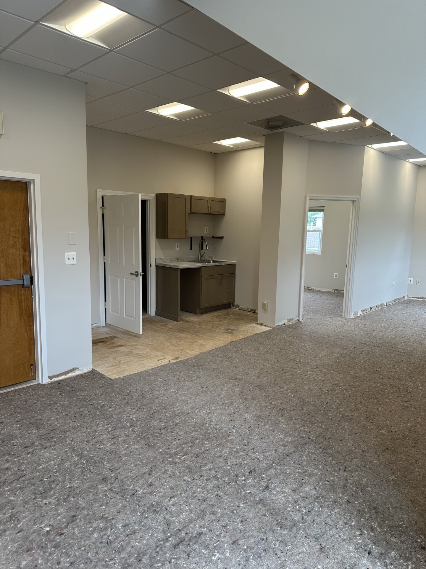 391 Lancaster Ave, Frazer, PA for lease Interior Photo- Image 1 of 6