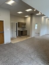 391 Lancaster Ave, Frazer, PA for lease Interior Photo- Image 1 of 6