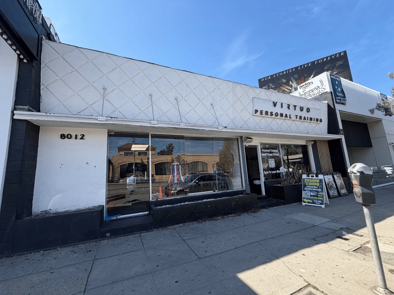 8012-8014 W 3rd St, Los Angeles, CA for lease - Primary Photo - Image 1 of 4