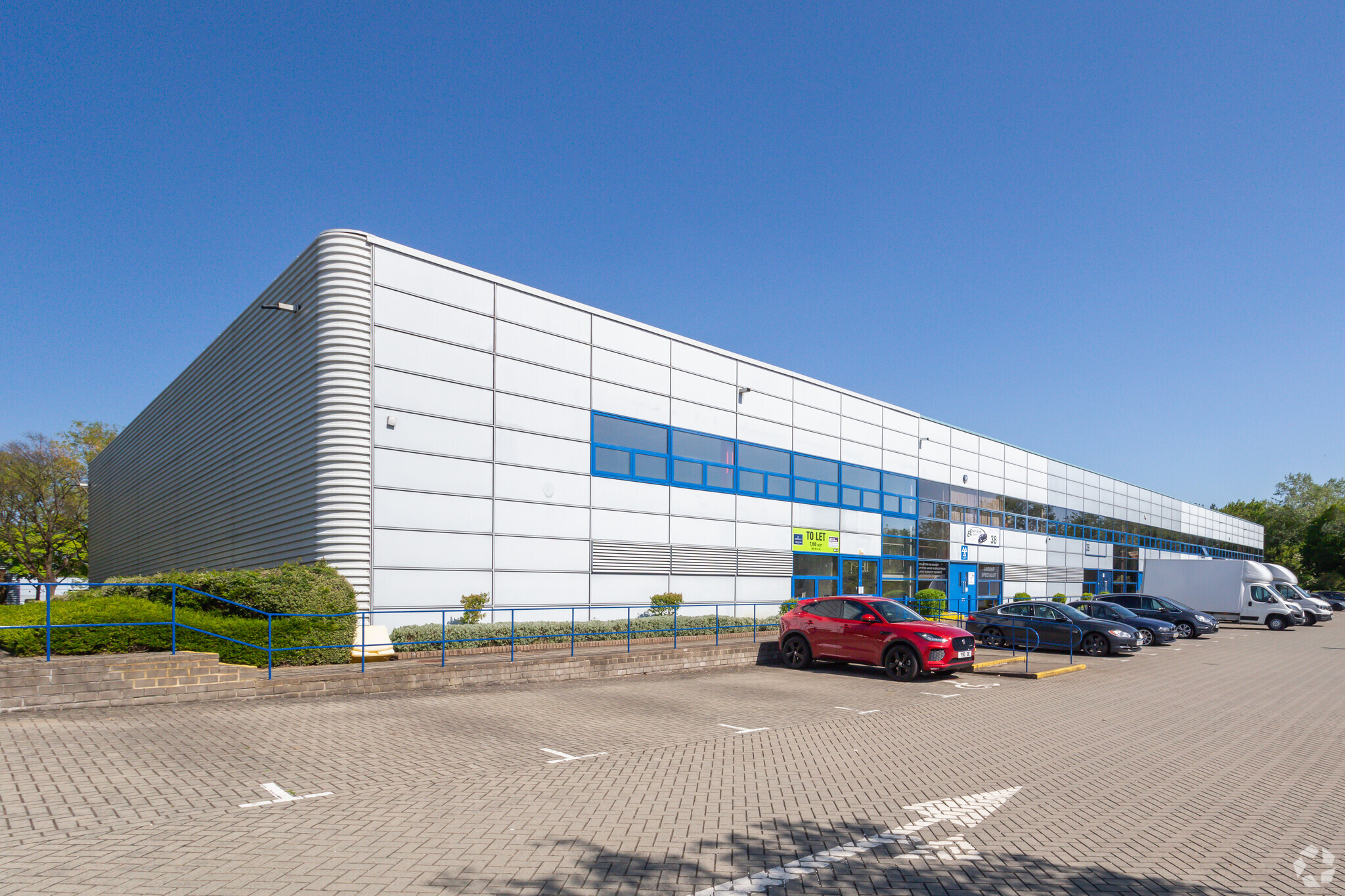 30-40 Tanners Dr, Milton Keynes for lease Building Photo- Image 1 of 5