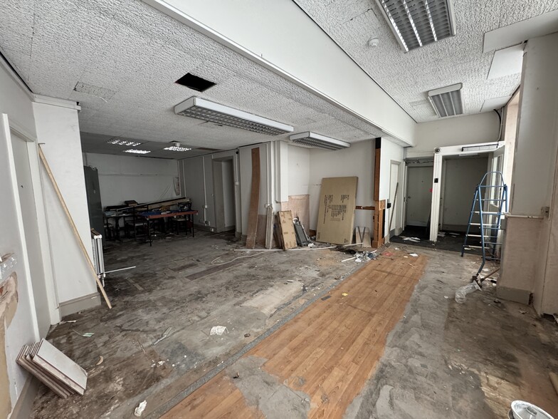 139-143 Queen St, Withernsea for sale - Building Photo - Image 3 of 30