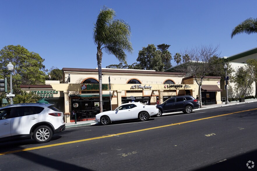 607 E Main St, Ventura, CA à louer - Photo du bâtiment - Image 3 de 10