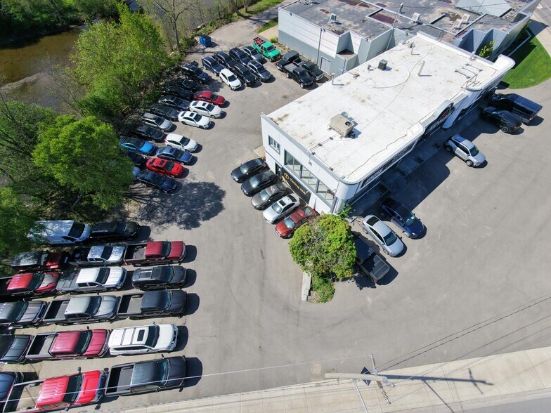 250 King St, Cambridge, ON à vendre - Photo du bâtiment - Image 3 de 3