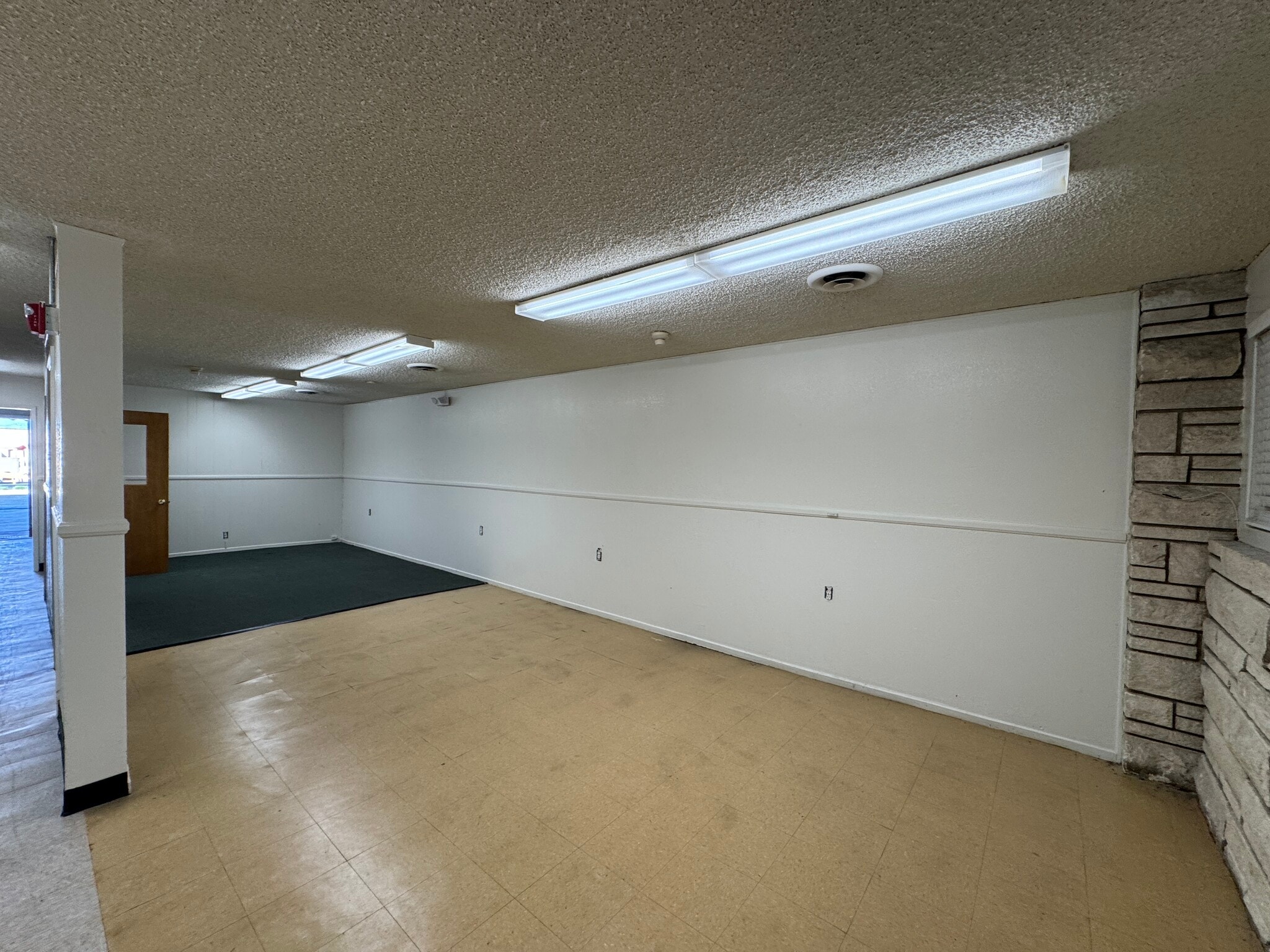 5315 Denker Ave, Los Angeles, CA for lease Building Photo- Image 1 of 5