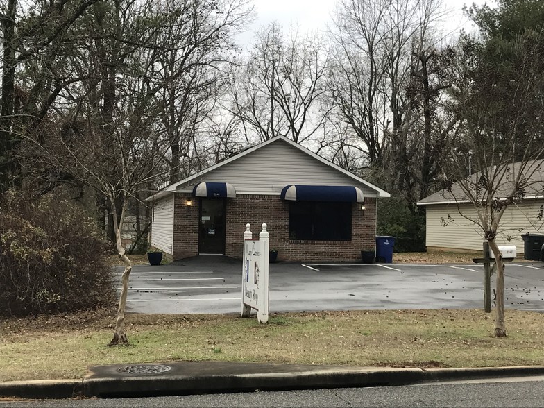 1841 Darby Dr, Florence, AL for sale - Primary Photo - Image 1 of 1