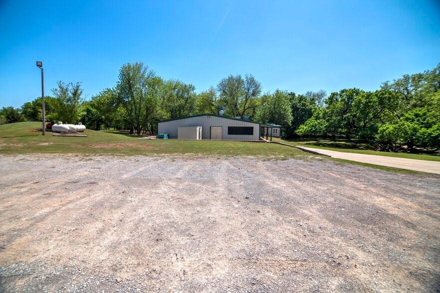 1404 SE 135th St, Lawton, OK à vendre - Photo du bâtiment - Image 2 de 13