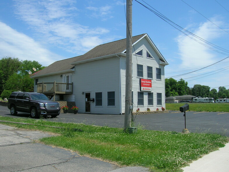 1256 Morthland Dr, Valparaiso, IN à vendre - Photo du bâtiment - Image 1 de 1