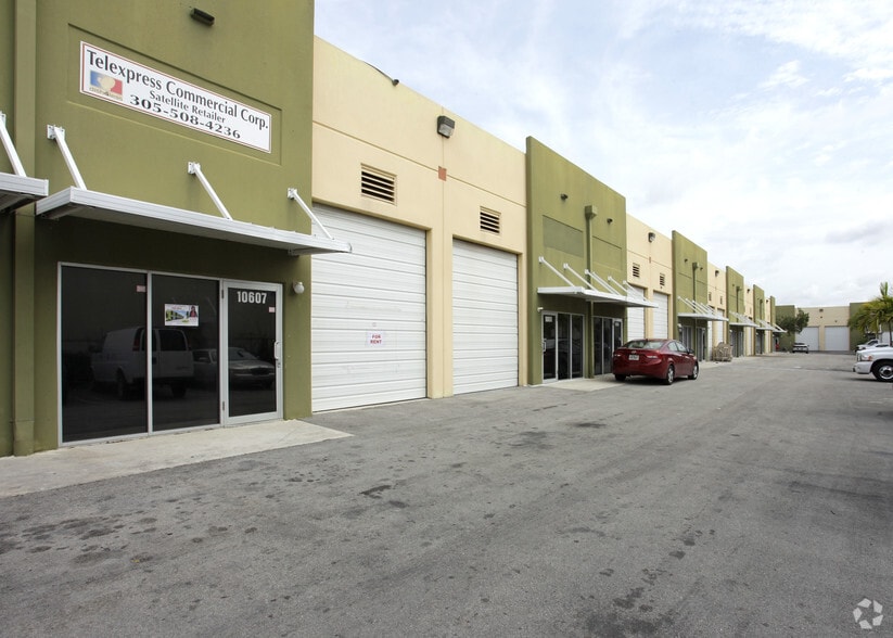 10601-10677 NW 122nd St, Medley, FL for lease - Building Photo - Image 3 of 45